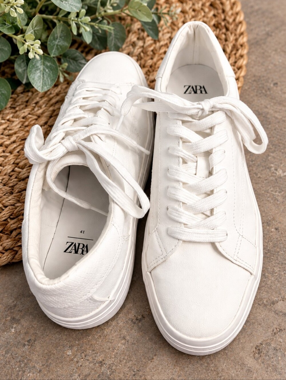 Zara White Leather Low Tops Everyday Comfort Sneakers Minimalist EU 42 US 10